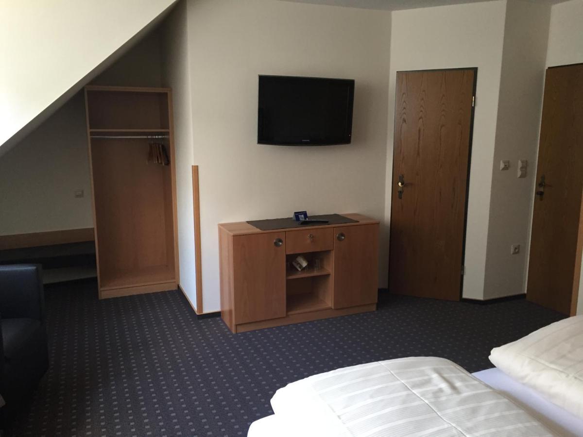Hotel Moselterrasse Ediger-Eller Zewnętrze zdjęcie