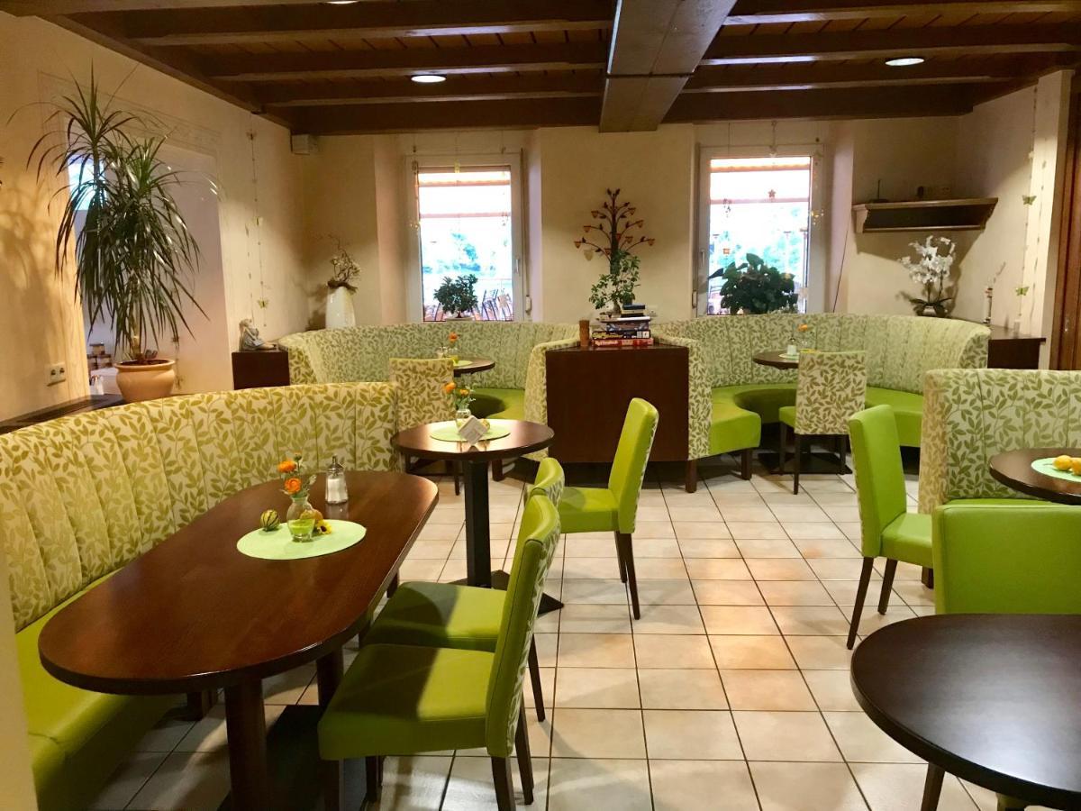 Hotel Moselterrasse Ediger-Eller Zewnętrze zdjęcie