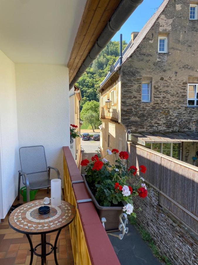Hotel Moselterrasse Ediger-Eller Zewnętrze zdjęcie