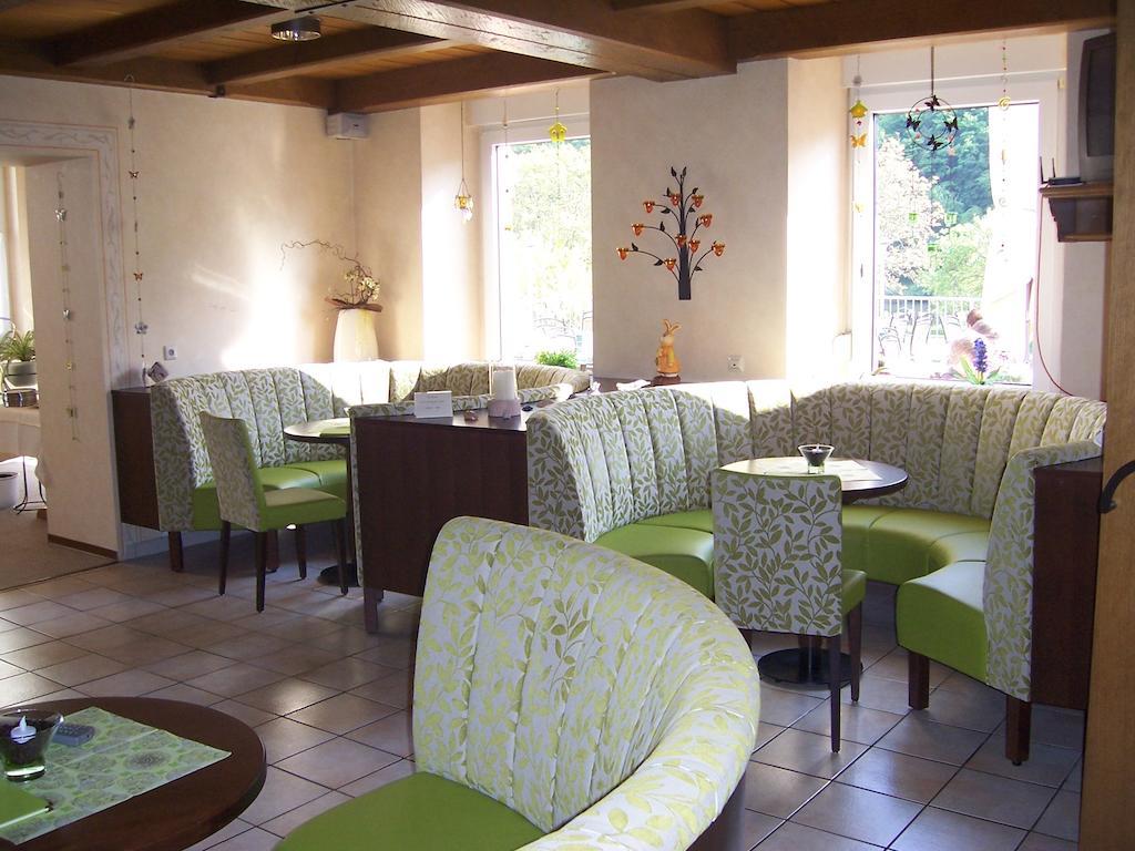 Hotel Moselterrasse Ediger-Eller Zewnętrze zdjęcie